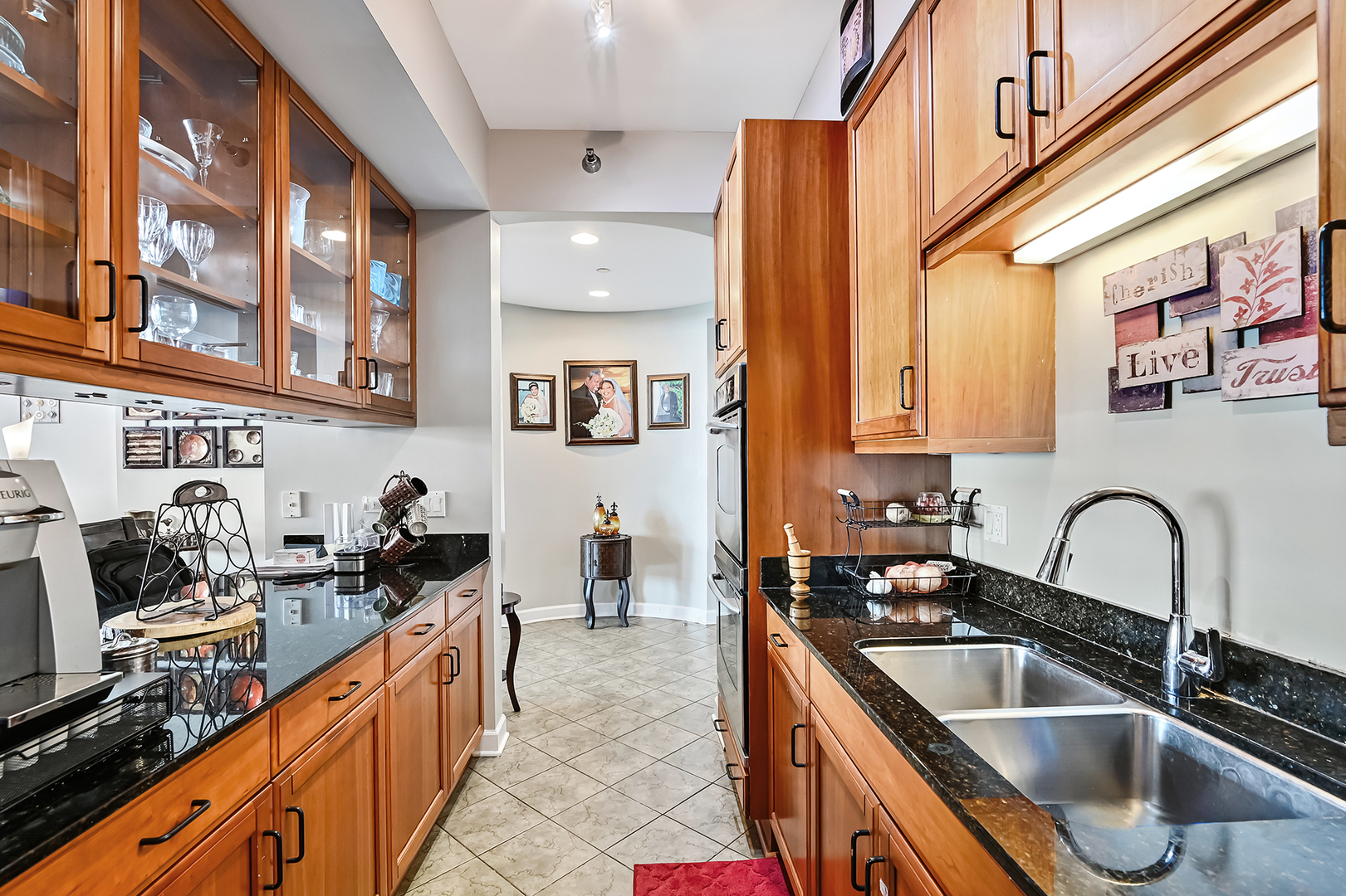 1335 South Prairie Avenue, Unit 1504 Chicago, IL 60605 - Photo 11 of 20 a kitchen that has a sink and a stove