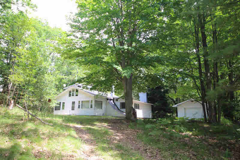 9010 South Maple Valley Road Gladwin, MI 48624 - Photo 3 of 40