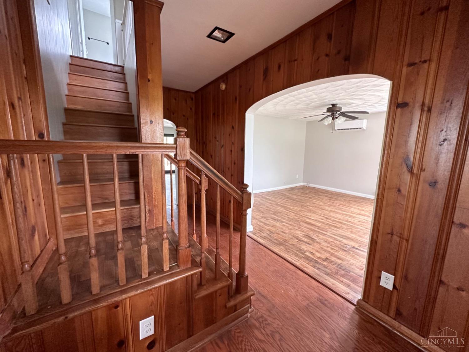 9 Sugar Street Sinking Spring, OH 45172 - Photo 2 of 35