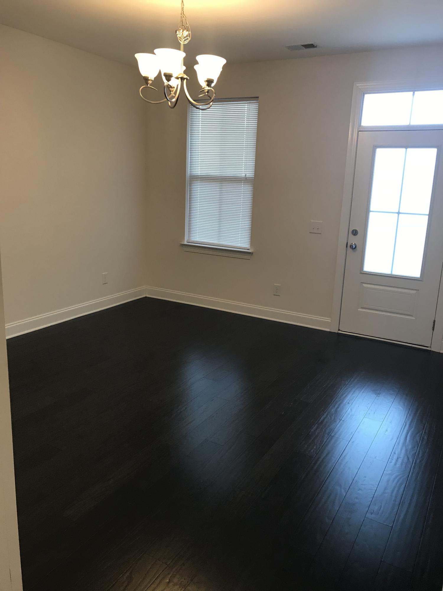 211 Rice Mill Place Charleston, SC 29492 - Photo 11 of 23 211ricemilldining