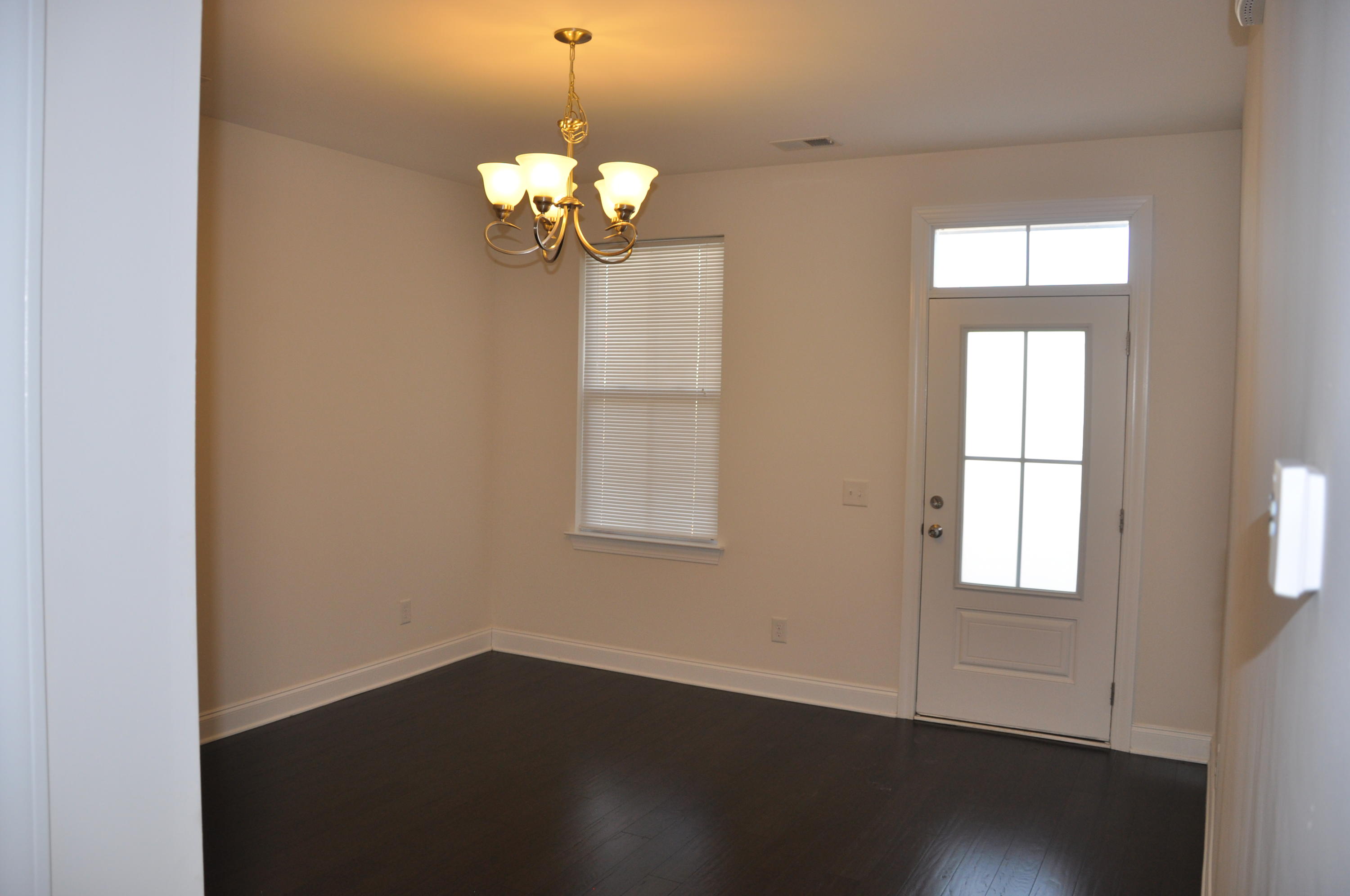 211 Rice Mill Place Charleston, SC 29492 - Photo 12 of 23 211ricedining
