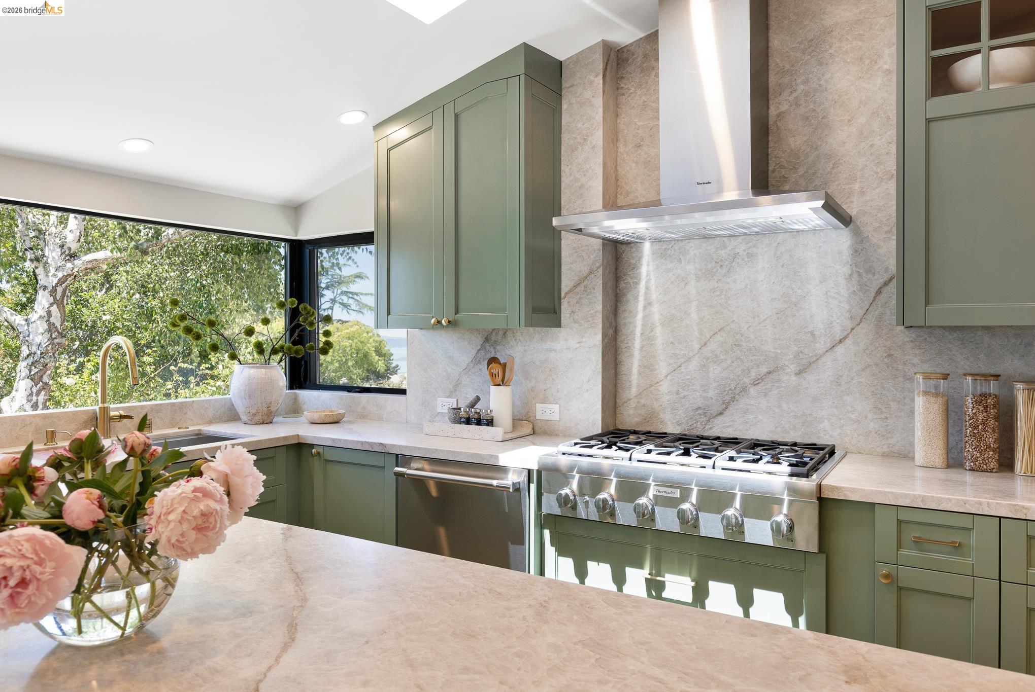 515 Cragmont Avenue Berkeley, CA 94708 - Photo 21 of 61