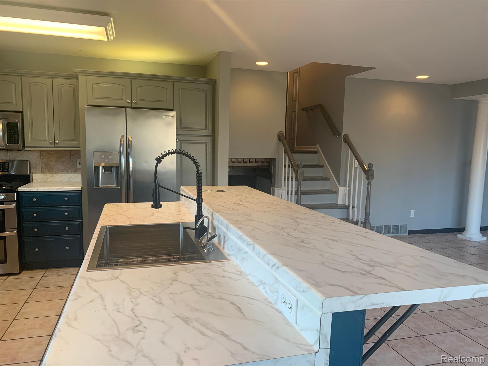 719 Riverside Drive Linden, MI 48451 - Photo 11 of 31 Gallery Image 11