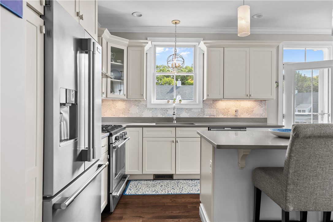 50 Kettle Point Avenue, Unit 50 East Providence, RI 02914 - Photo 11 of 43