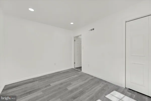 a view of empty room