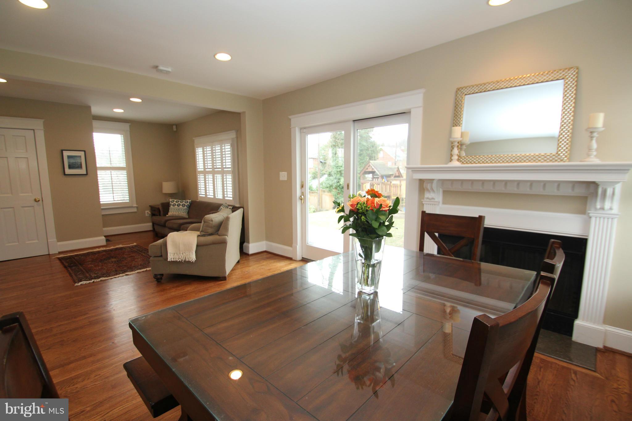1004 Russell Road Alexandria, VA 22301 - Photo 11 of 30 Family Room