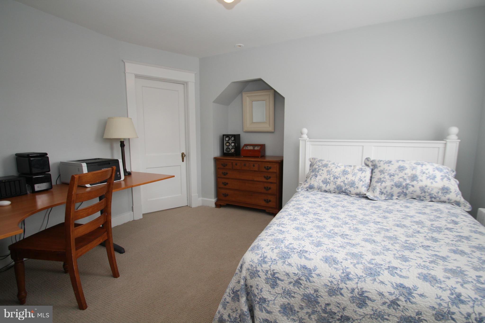 1004 Russell Road Alexandria, VA 22301 - Photo 21 of 30 Bedroom