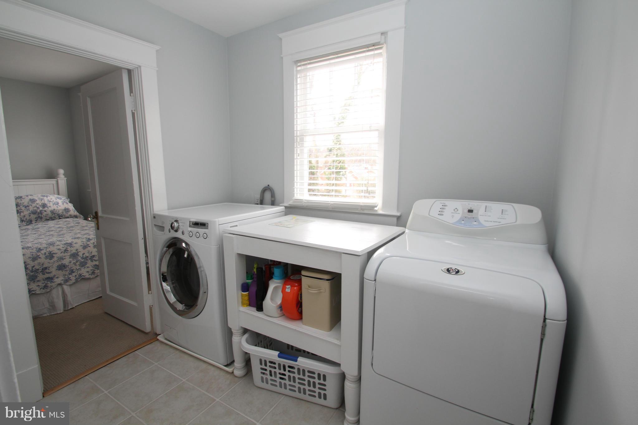 1004 Russell Road Alexandria, VA 22301 - Photo 22 of 30 Interior (General)