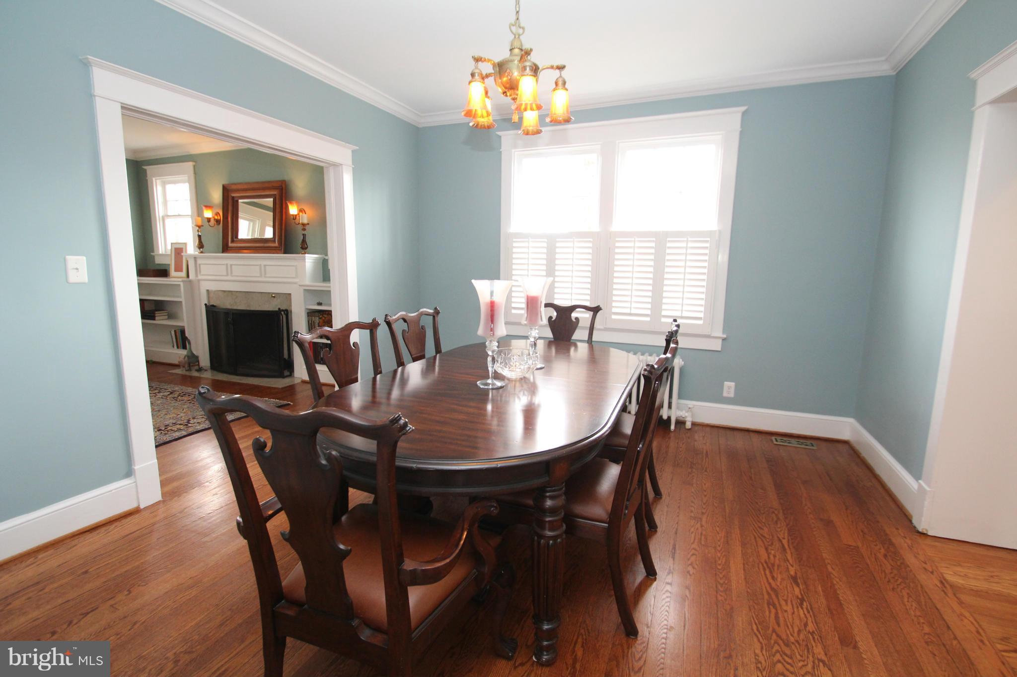 1004 Russell Road Alexandria, VA 22301 - Photo 6 of 30 Dining Room