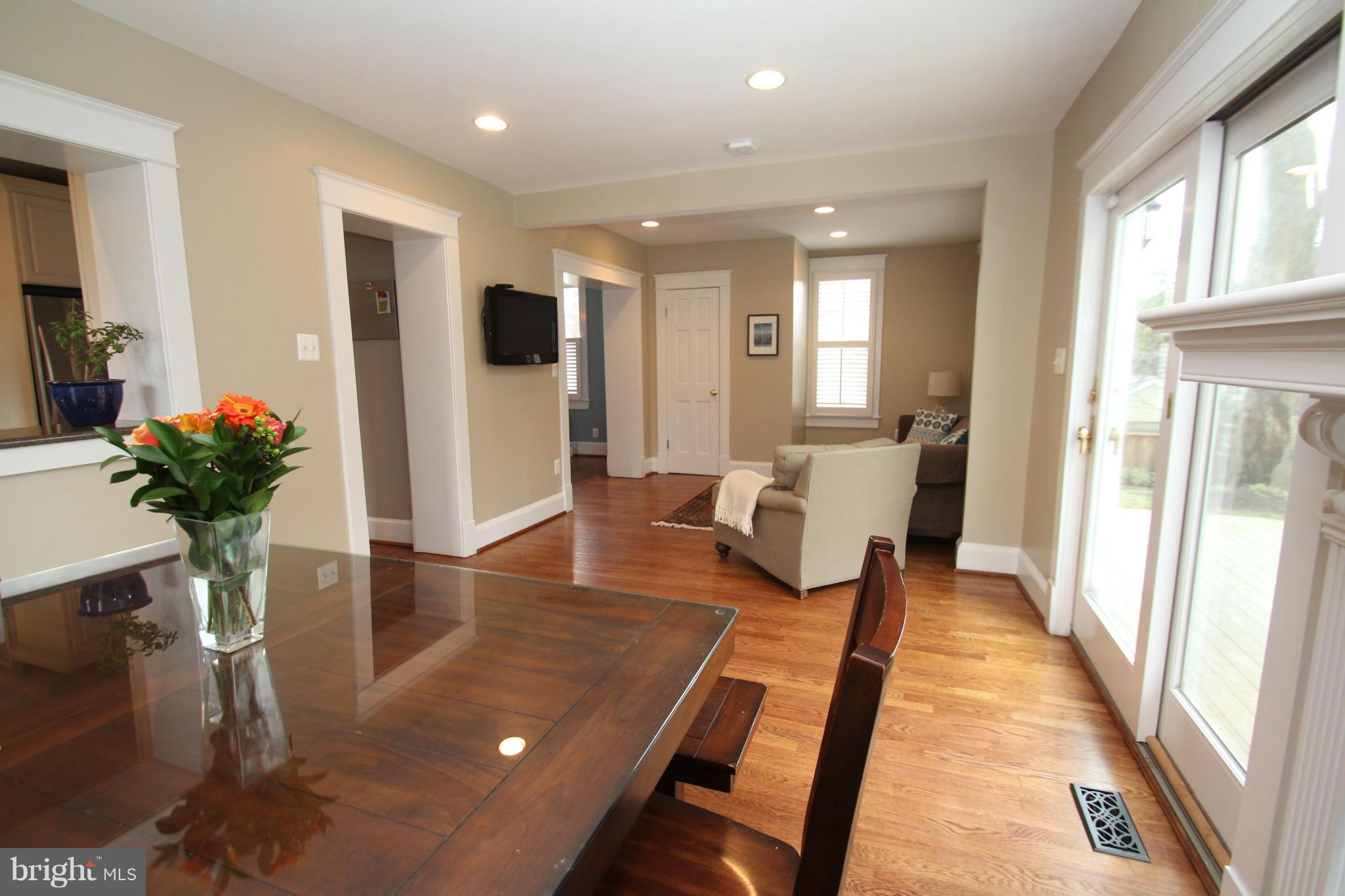 1004 Russell Road Alexandria, VA 22301 - Photo 10 of 30 Family Room