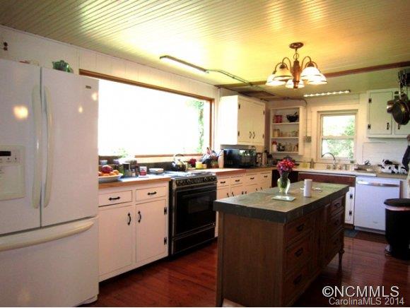 255 Potato Branch Road Leicester, NC 28748 - Photo 11 of 24 Gallery Image 11