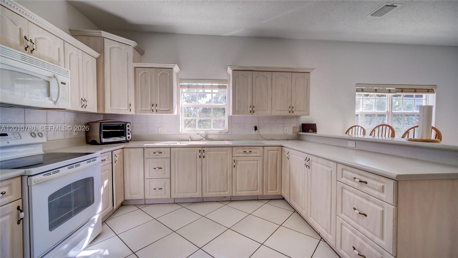 20400 Southwest 328th Street Homestead, FL 33030 - Photo 19 of 43