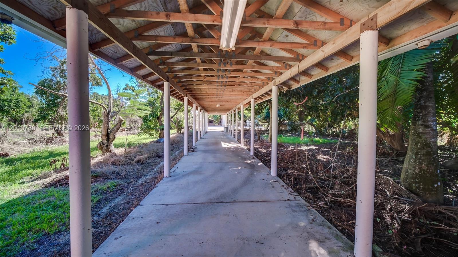 20400 Southwest 328th Street Homestead, FL 33030 - Photo 38 of 43
