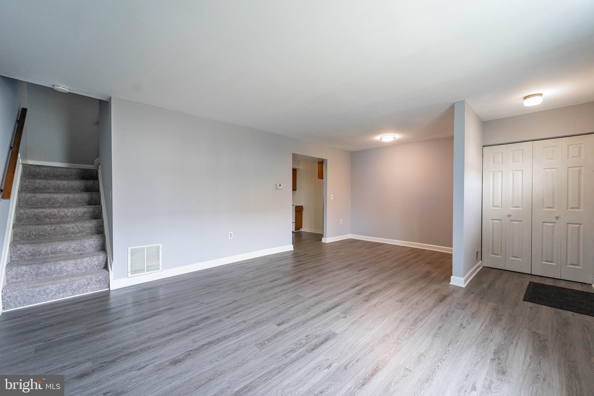 9015 North Laurel Road, Unit I Laurel, MD 20723 - Photo 13 of 22 Dining/Living room combo