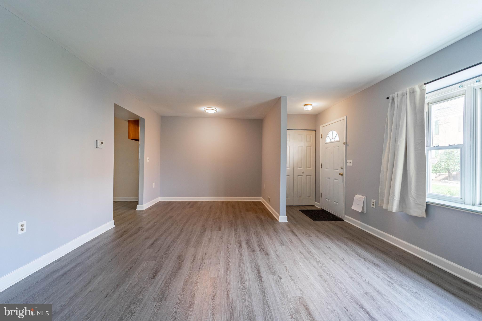 9015 North Laurel Road, Unit I Laurel, MD 20723 - Photo 10 of 22 Dining /Living room combo
