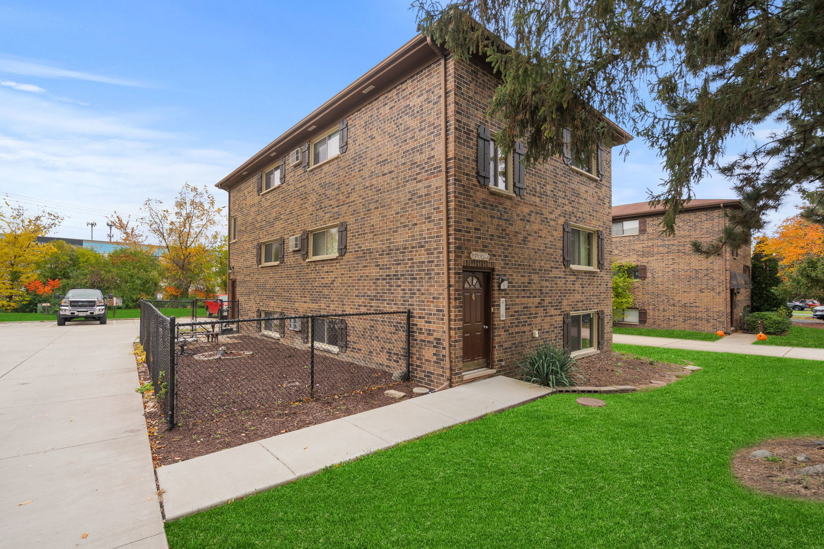 21W284 Tee Lane, Unit C Itasca, IL 60143 - Photo 2 of 11