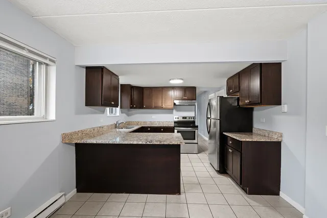 $1,750 | 21W284 Tee Lane, Unit C, Itasca, IL 60143