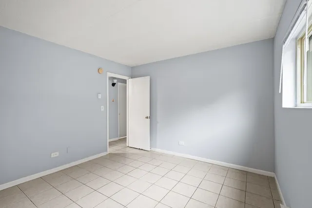 $1,750 | 21W284 Tee Lane, Unit C, Itasca, IL 60143