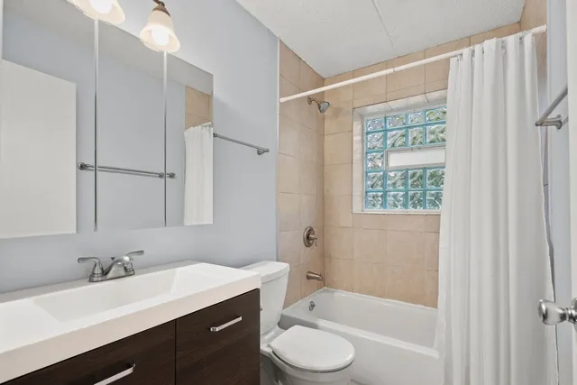 $1,750 | 21W284 Tee Lane, Unit C, Itasca, IL 60143