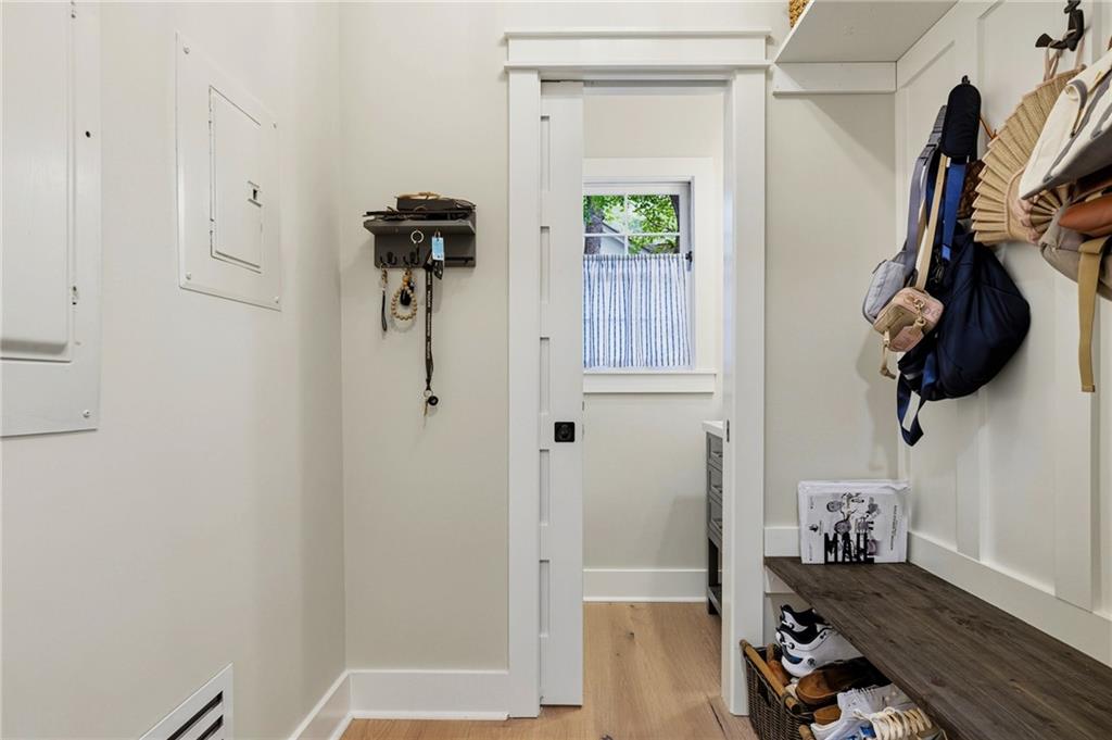 1382 West Wesley Road Northwest Atlanta, GA 30327 - Photo 7 of 44