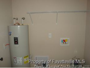 5826 Hunting Ridge Road Hope Mills, NC 28348 - Photo 9 of 20 Gallery Image 9