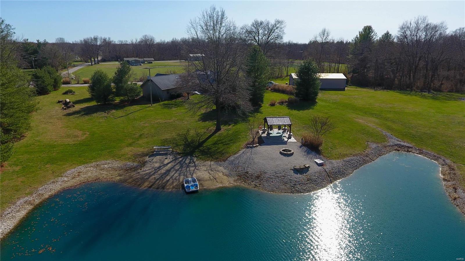 9355 Schaefer Road Staunton, IL 62088 - Photo 54 of 61