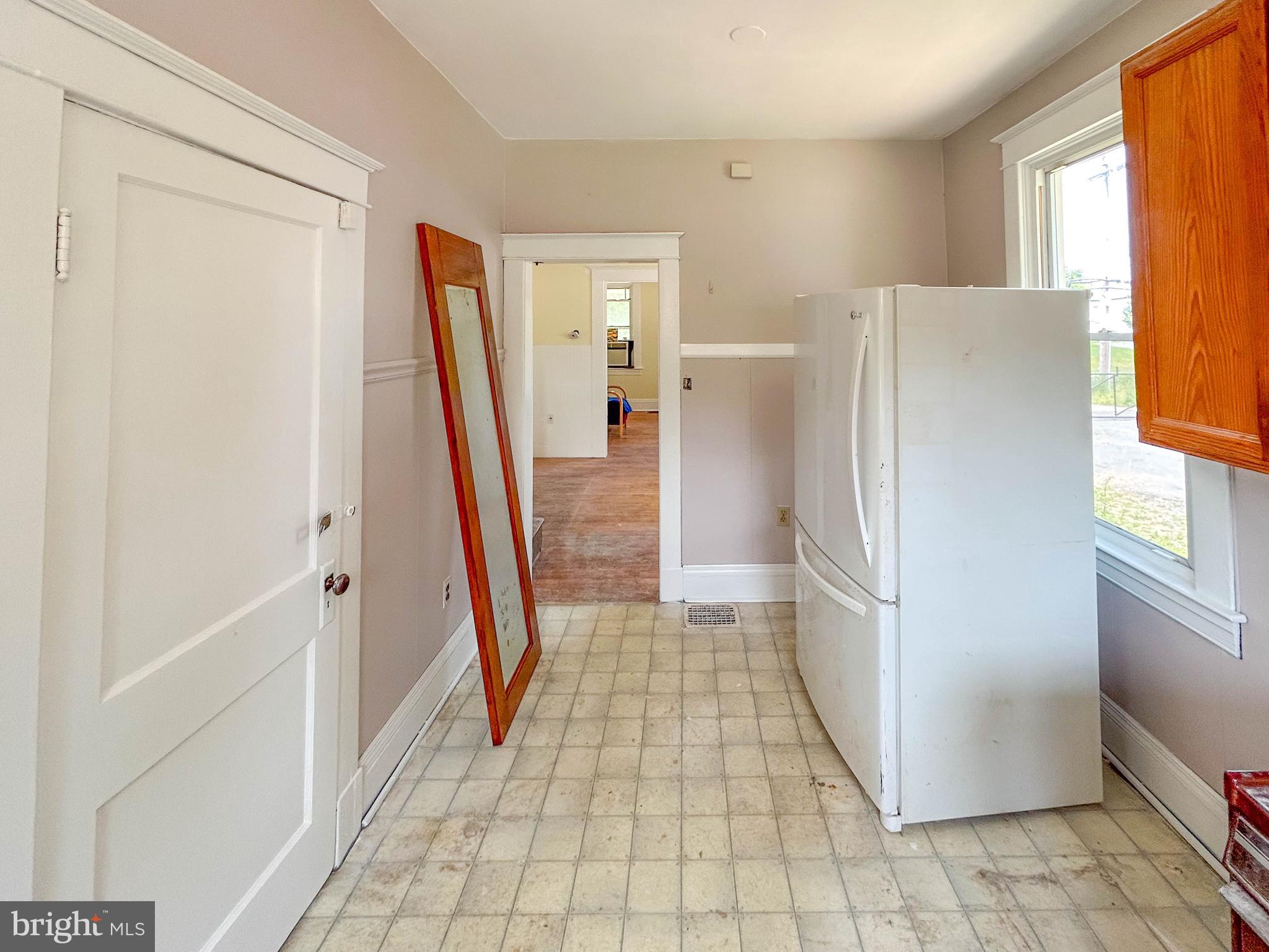 9745 Old Frederick Road Ellicott City, MD 21042 - Photo 11 of 43 Gallery Image 11