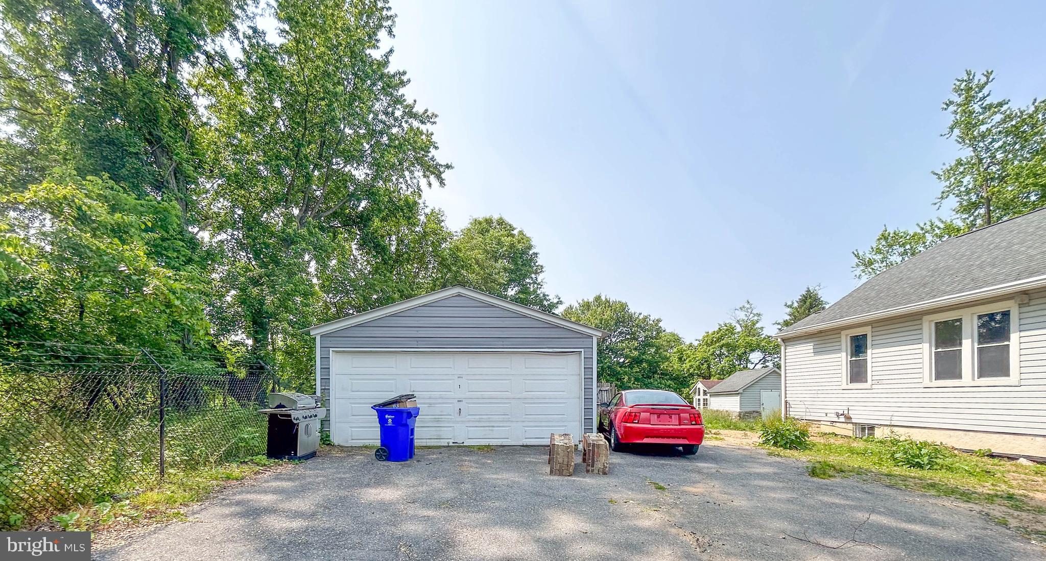 9745 Old Frederick Road Ellicott City, MD 21042 - Photo 7 of 43 Gallery Image 7