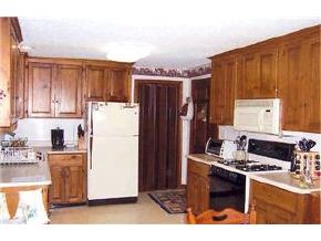 34 Abbott Road Concord, NH 03303 - Photo 3 of 5