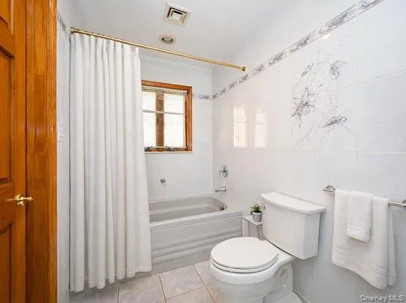 $1,888,000 | 151-52 21st Avenue | Whitestone