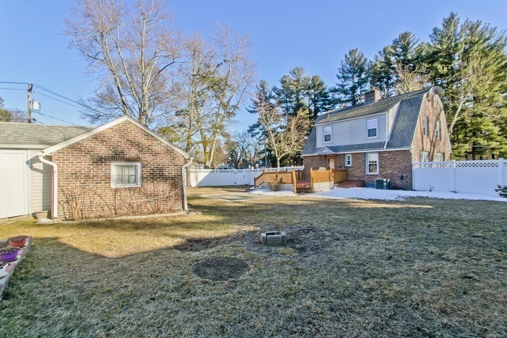 2020 Wilbraham Road Springfield, MA 01129 - Photo 34 of 37