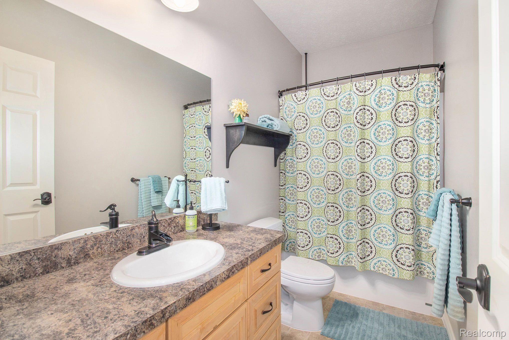 1331 County Farm Road Howell, MI 48843 - Photo 17 of 31 KHUjta3w.jpeg