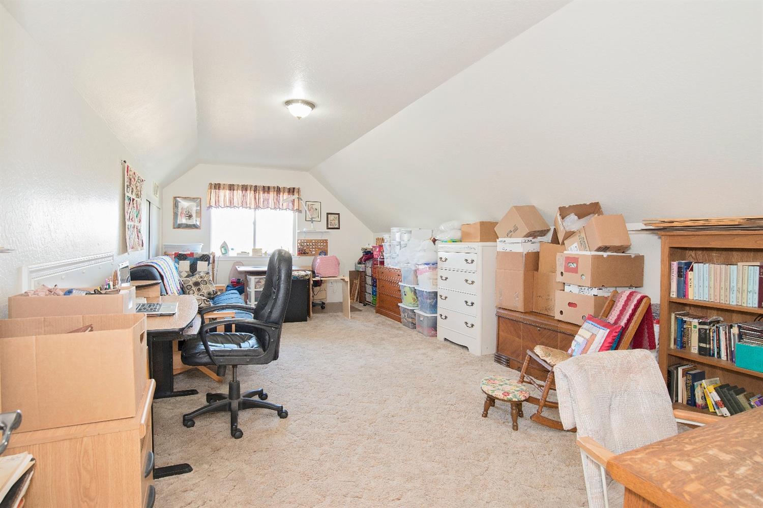 5113 Upton Road Central Point, OR 97502 - Photo 11 of 19 Additional Photo