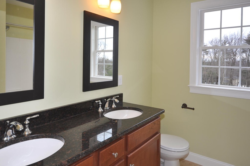 9 Parker Road Berlin, MA 01503 - Photo 8 of 9
