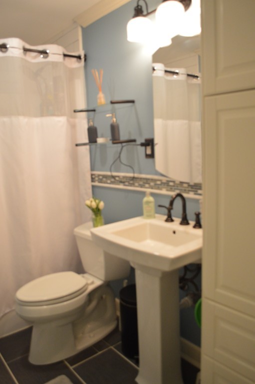 44 Carl Road Walpole, MA 02081 - Photo 6 of 11 Gallery Image 6