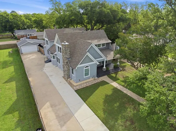 $799,900 | 726 Griffith Avenue, Terrell, TX 75160