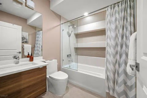 $725,000 | 1523 North Fairfield Avenue, Unit 1, Chicago, IL 60622