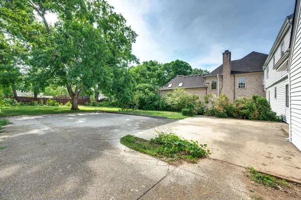 $4,000 | 712 Cantrell Avenue, Nashville, TN 37215