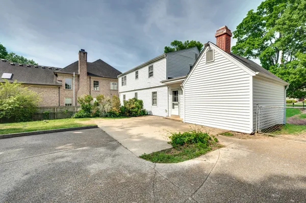 $4,000 | 712 Cantrell Avenue, Nashville, TN 37215