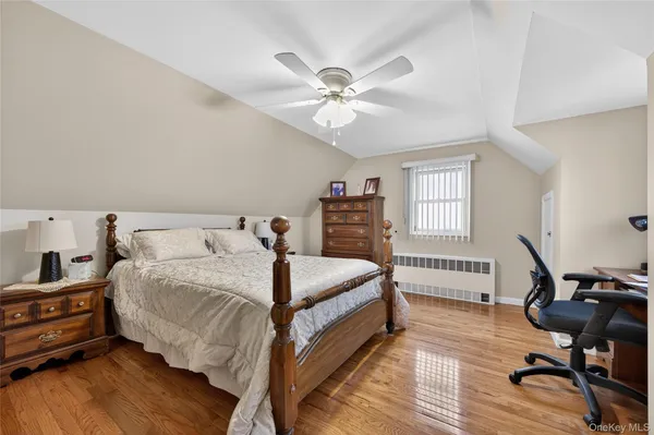 $5,200 | 112 Wentworth Avenue, Albertson, NY 11507