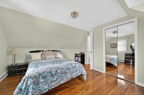 $5,200 | 112 Wentworth Avenue, Albertson, NY 11507