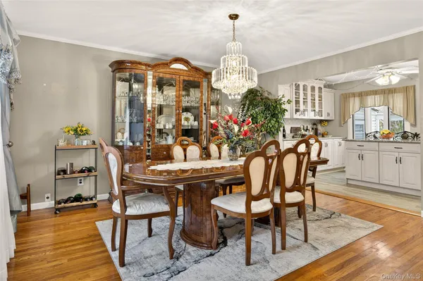 $5,200 | 112 Wentworth Avenue, Albertson, NY 11507