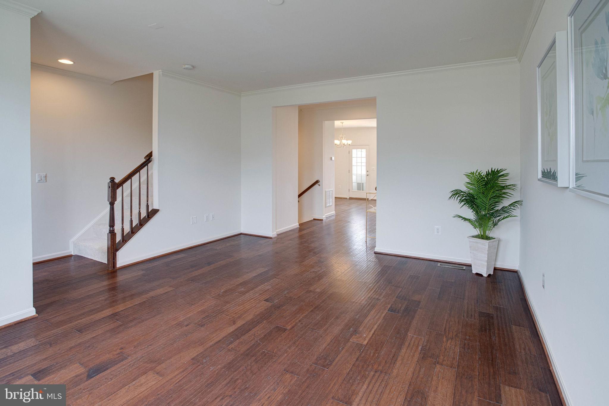 25636 Pleasant Valley Road Chantilly, VA 20152 - Photo 13 of 45 Family Room