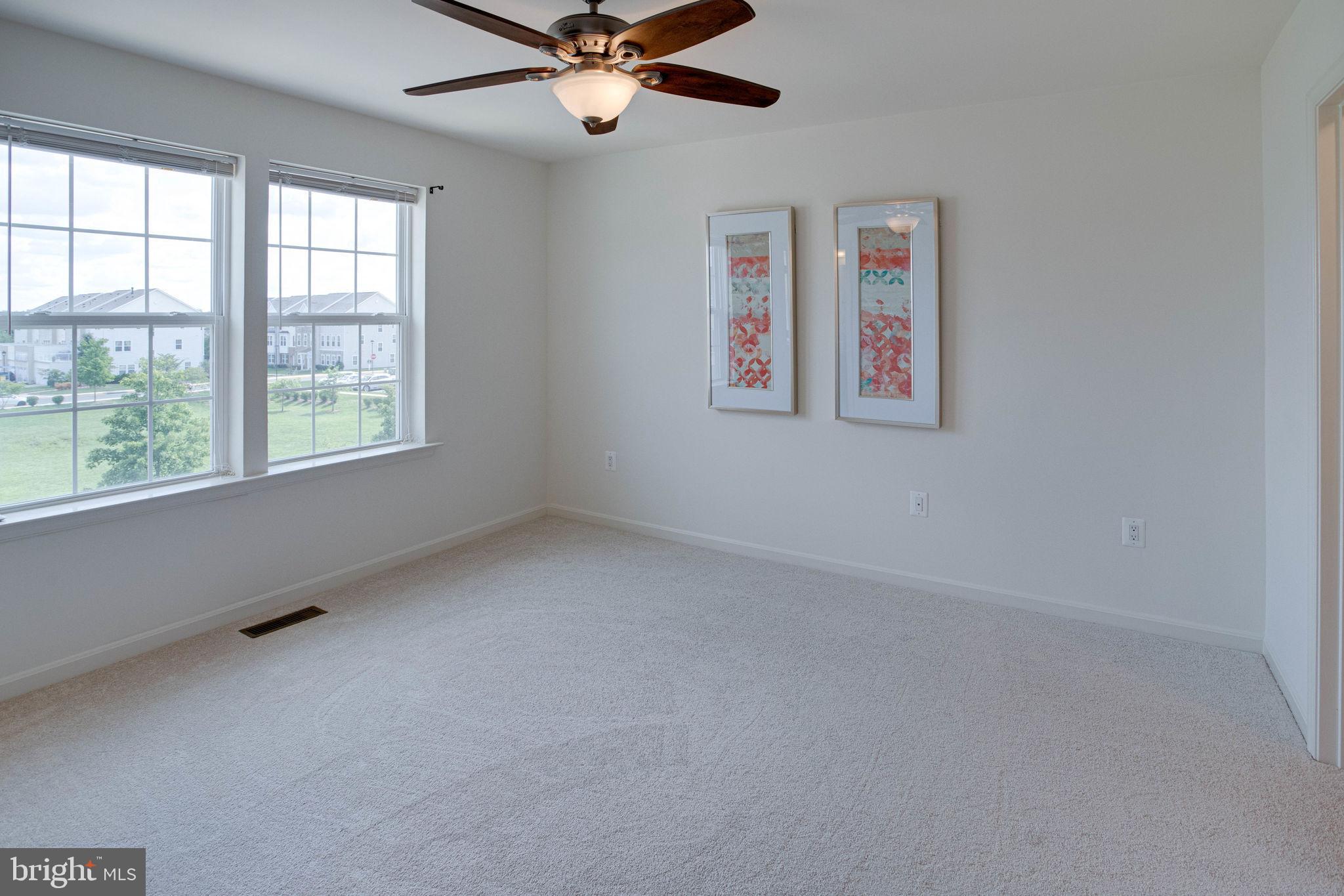 25636 Pleasant Valley Road Chantilly, VA 20152 - Photo 17 of 45 Master Bedroom