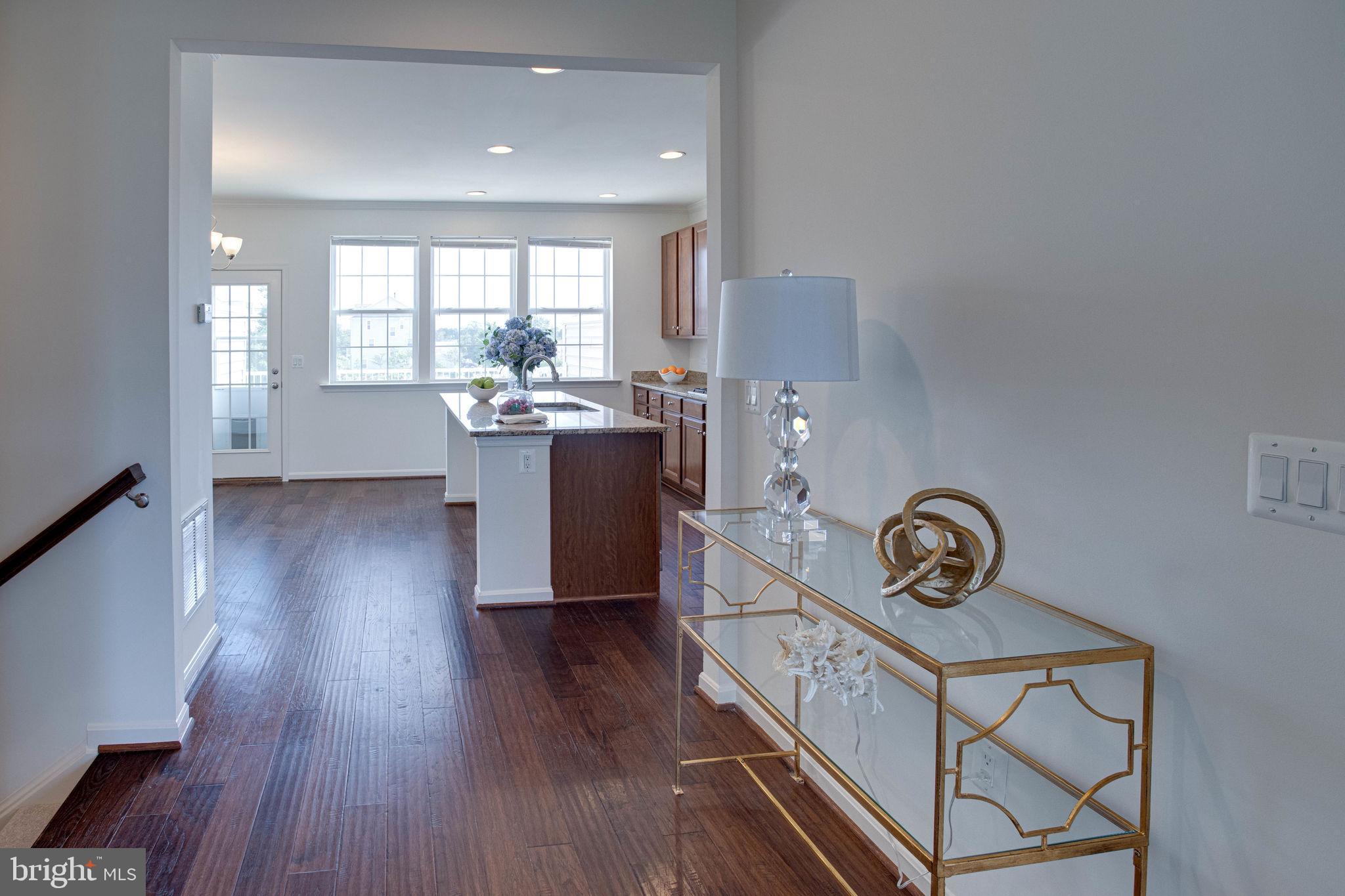 25636 Pleasant Valley Road Chantilly, VA 20152 - Photo 5 of 45 Interior View