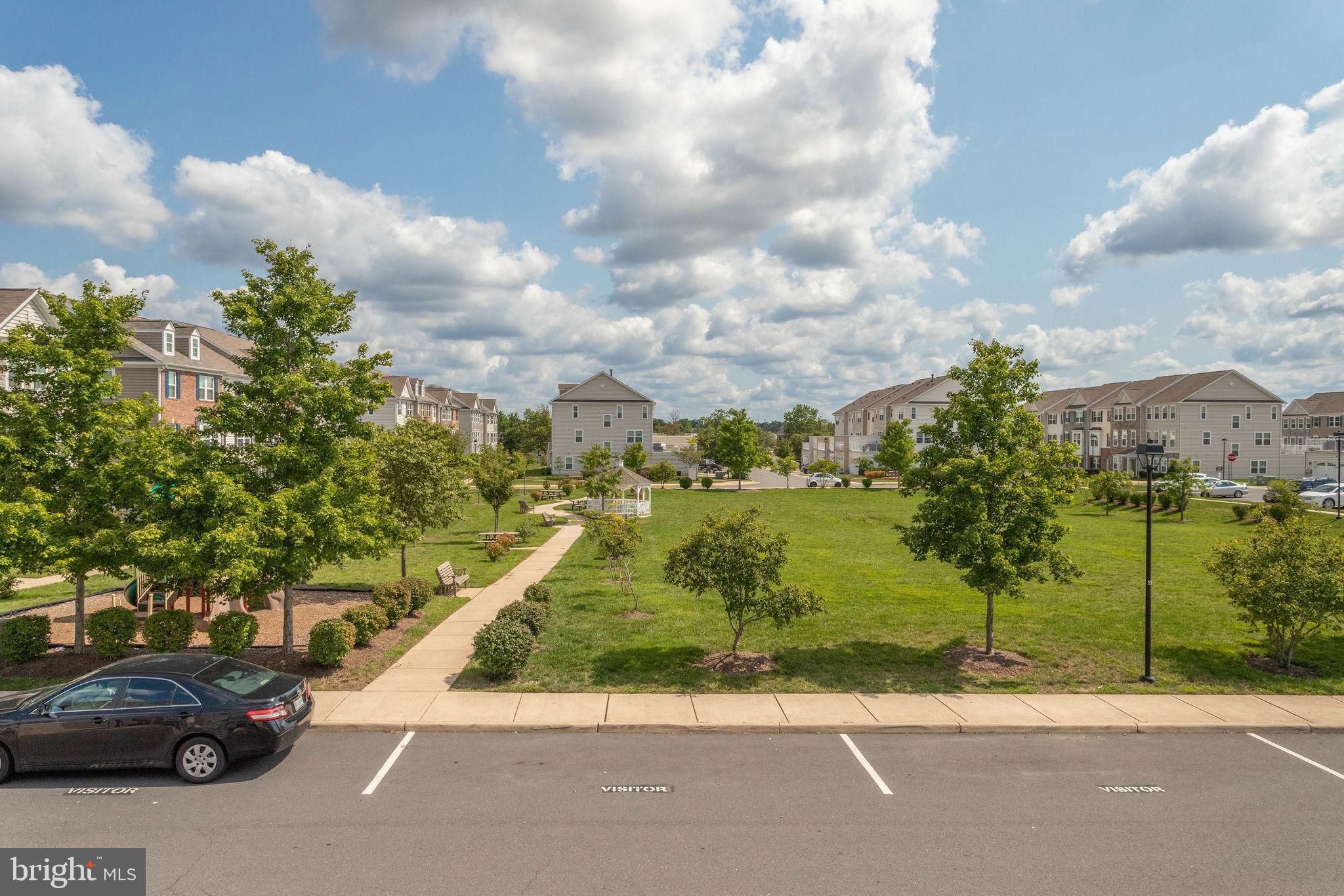 25636 Pleasant Valley Road Chantilly, VA 20152 - Photo 41 of 45 Community Park