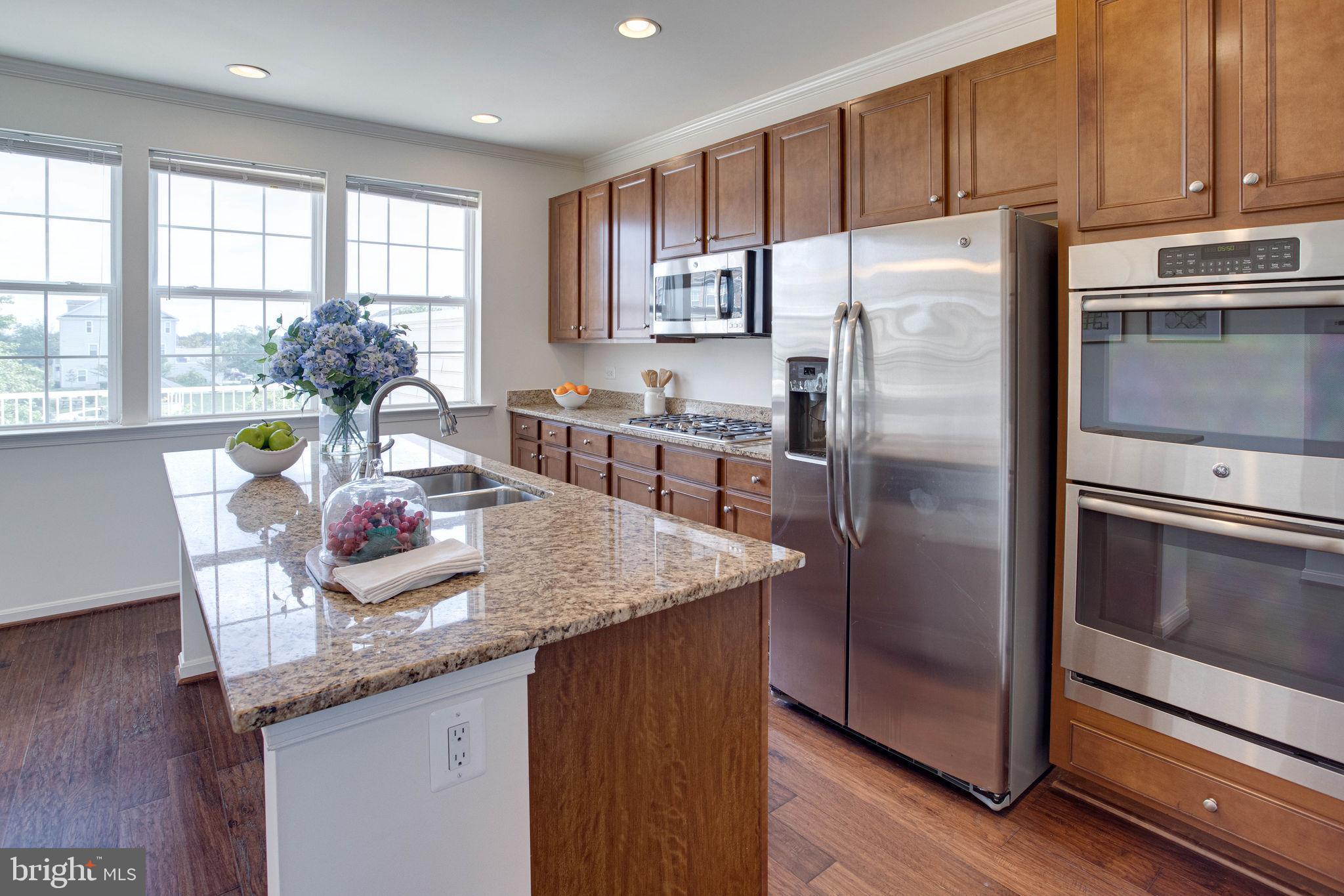 25636 Pleasant Valley Road Chantilly, VA 20152 - Photo 8 of 45 Stainless Steel Appliances
