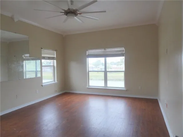 $349,900 | 1005 Townshend North, Gretna, LA 70056