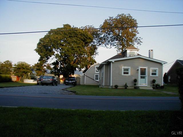 6344 Chapmans Road Allentown, PA 18104 - Photo 1 of 13 Gallery Image 1