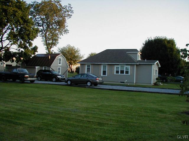 6344 Chapmans Road Allentown, PA 18104 - Photo 2 of 13 Gallery Image 2
